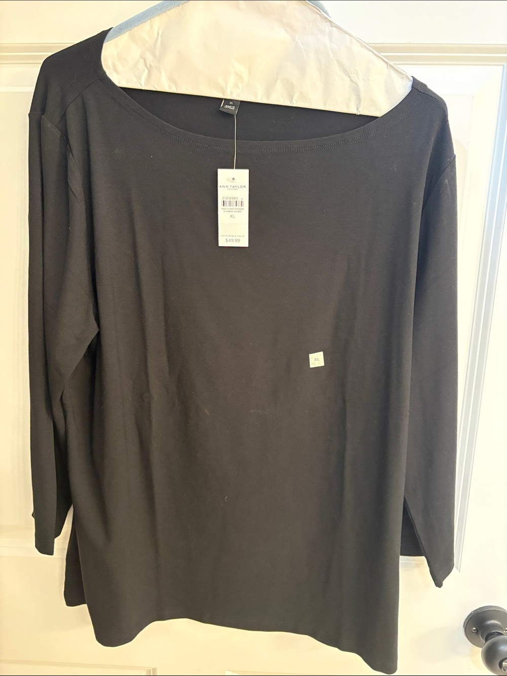 Ann Taylor Black Long Sleeve Scoop Neck Top - XL